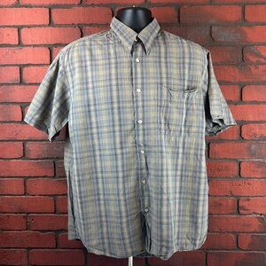 Firethorn Men's Medium Short Sleeve‎ Checkered Button Down Shirt – Casual